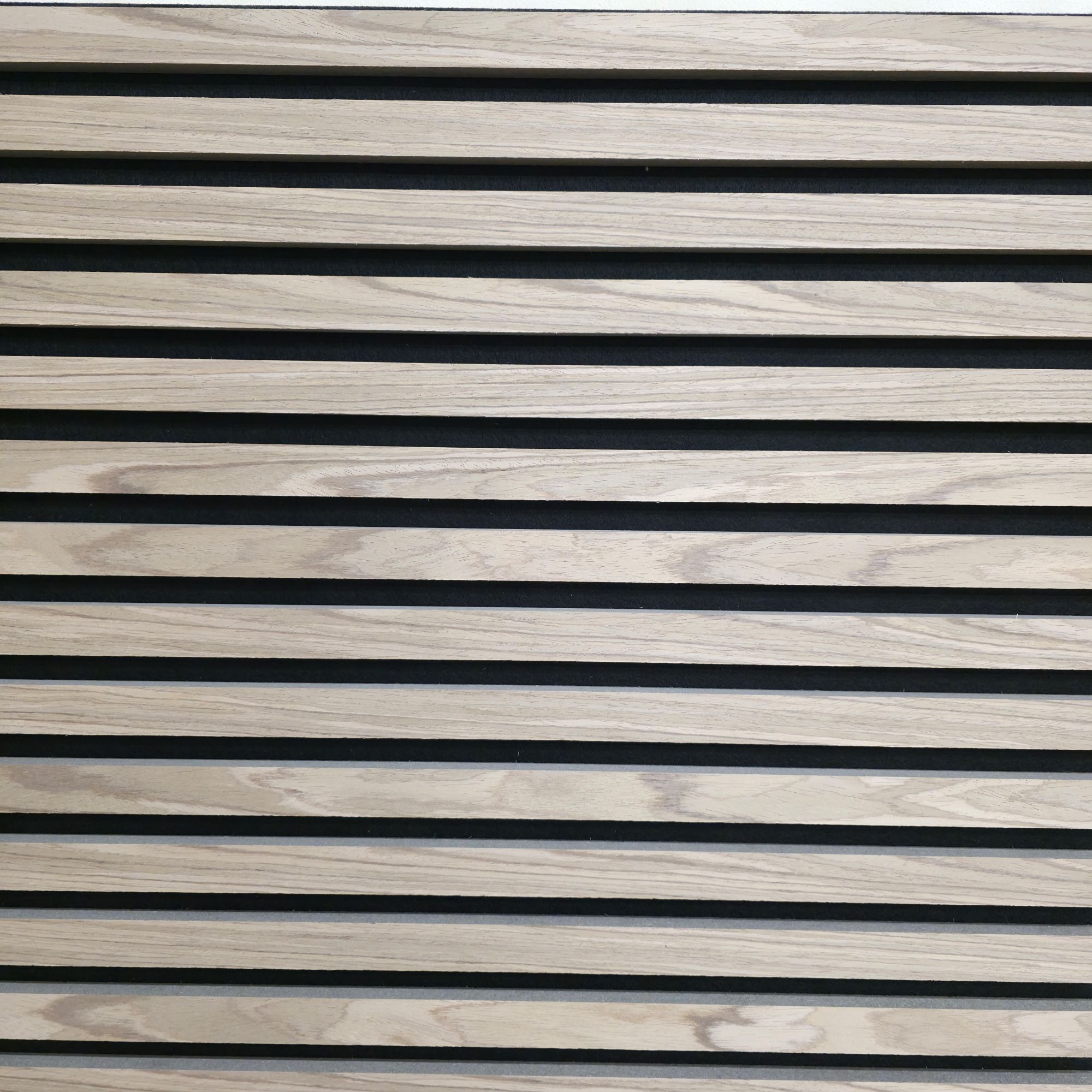 4er-Pack quadratische Akustik-Wandpaneele aus Holz, 600 mm x 600 mm, mit 1x Gratis-Kleber