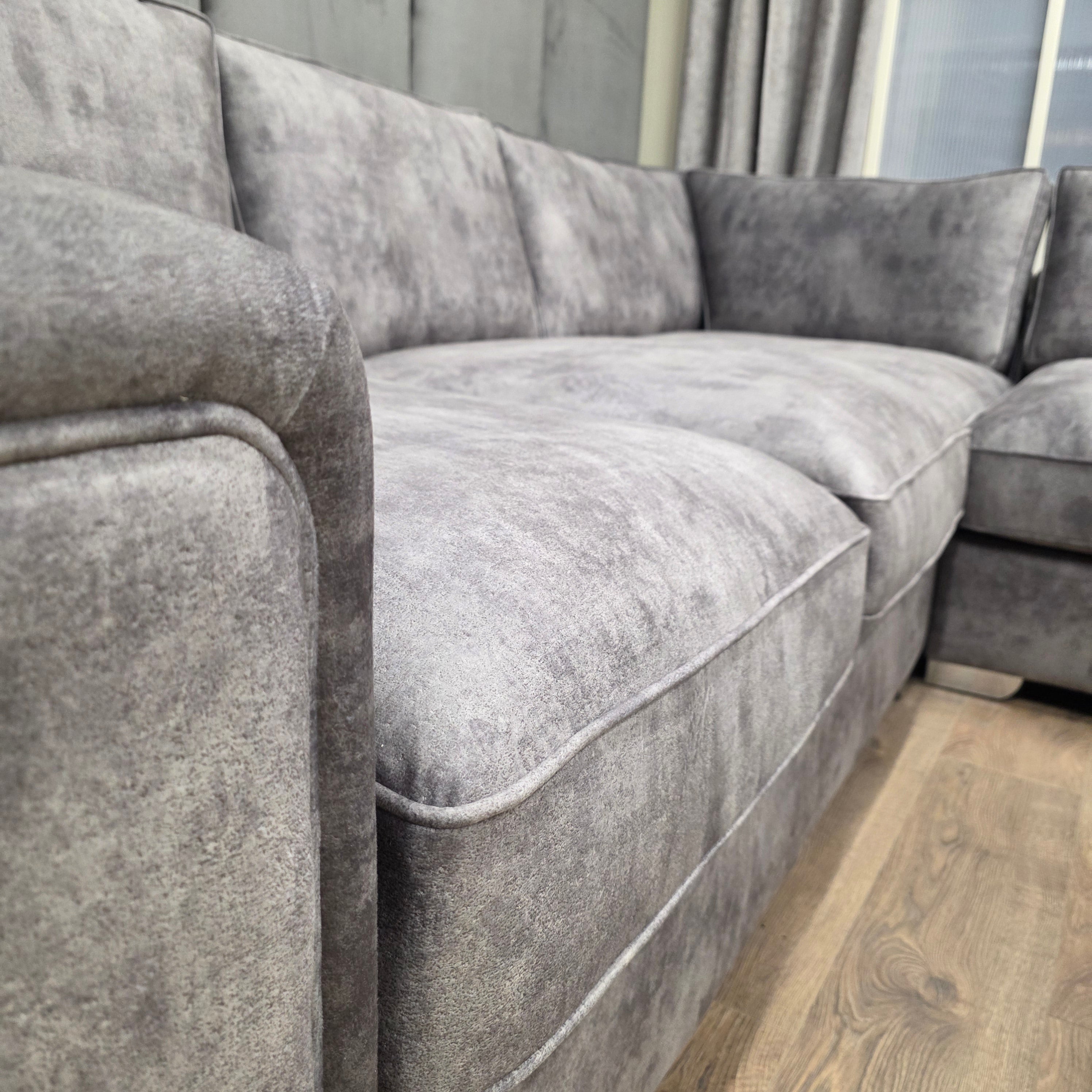 Die Luxus-Sofa-Serie Harland Premium