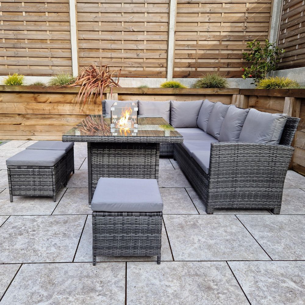 Windsor Rattan Feuerstellen-Ecksofa- und Hocker-Gartenset